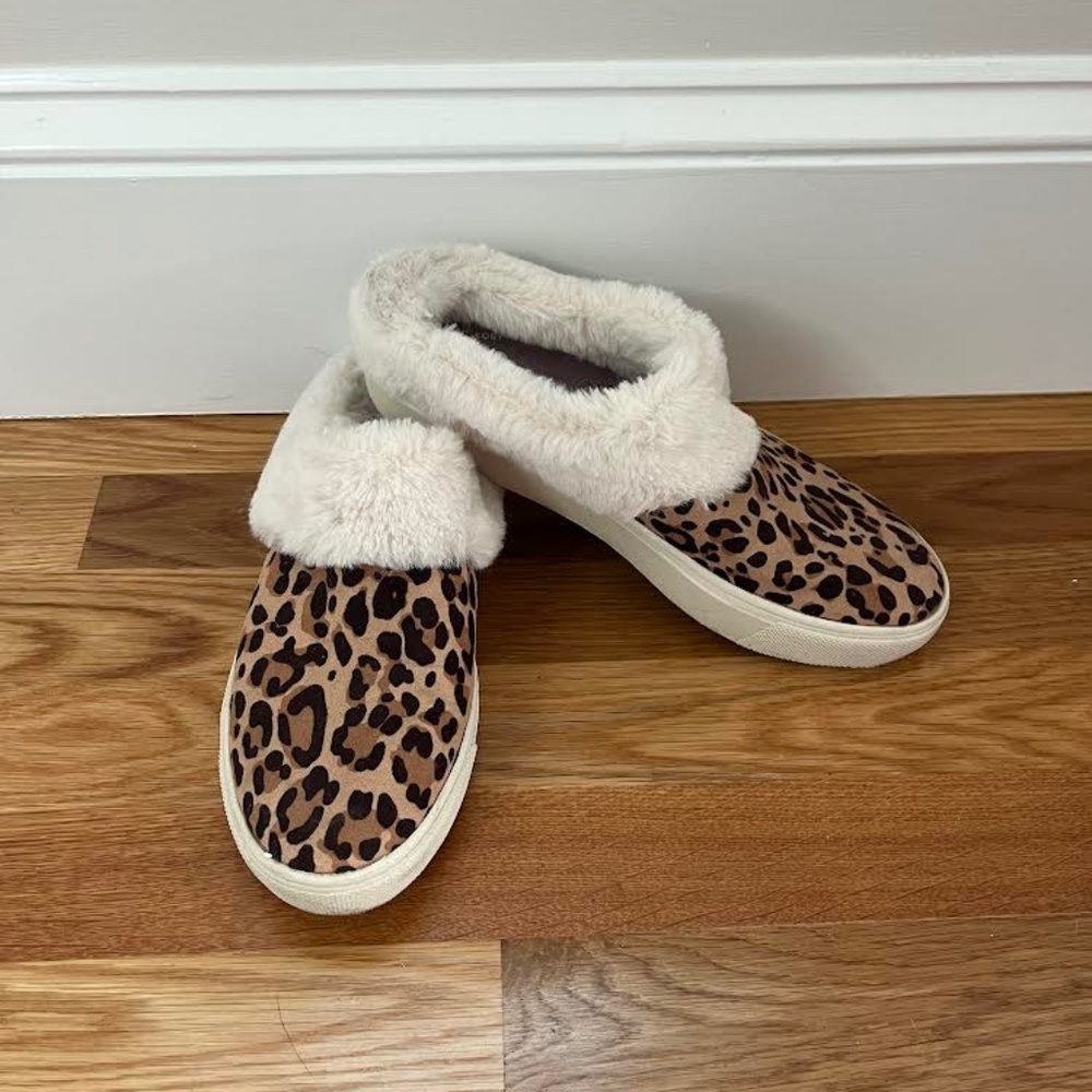 Dr Scholl’s rubber sole slippers